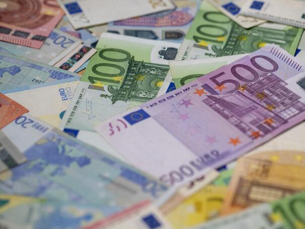 Slovenci falsifikovanim eurima plaćali u Doboju