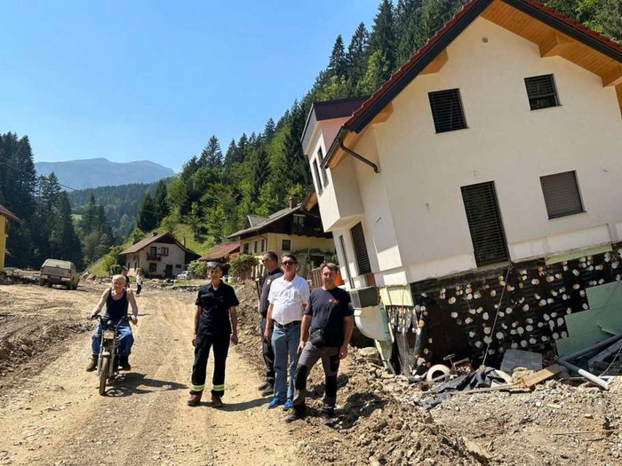 Slovenci su okačili zastave BiH na svojim kućama, jako cijene ono što radimo za njih