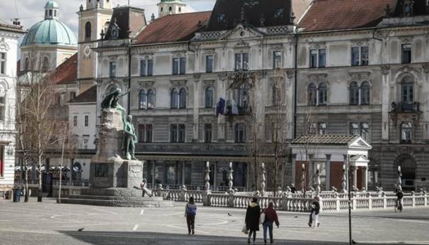 Slovenci u ponedjeljak otvaraju hemijske čistionice, vulkanizerske servise...