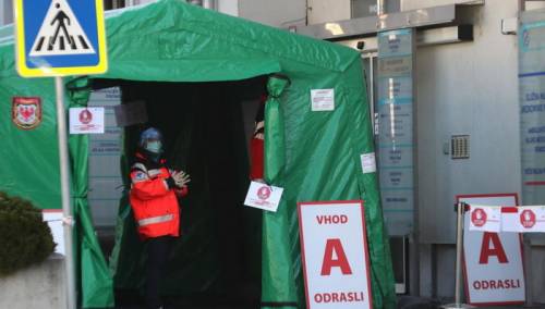 Slovenija dobila veću količinu zaštitne opreme iz Češke