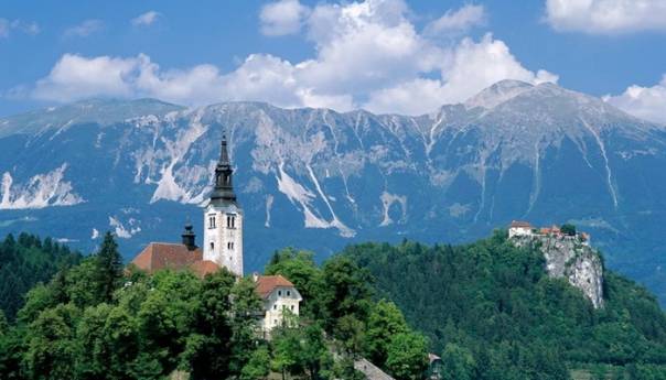 Slovenija građanima dijeli turističke vaučere od 200 eura