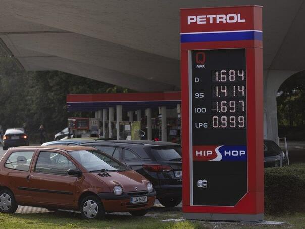 Slovenija ograničila sipanje goriva na 50 litara dnevno po osobi