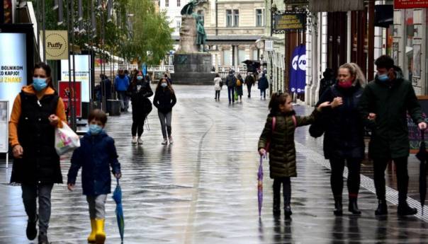 Slovenija: Popuštanje mjera za policiju i vojsku, epidemijski val se smiruje