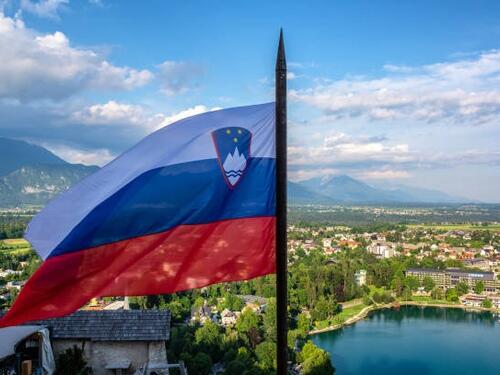 Slovenija pred referendumom: Građani odlučuju o povećanju vojne potrošnje