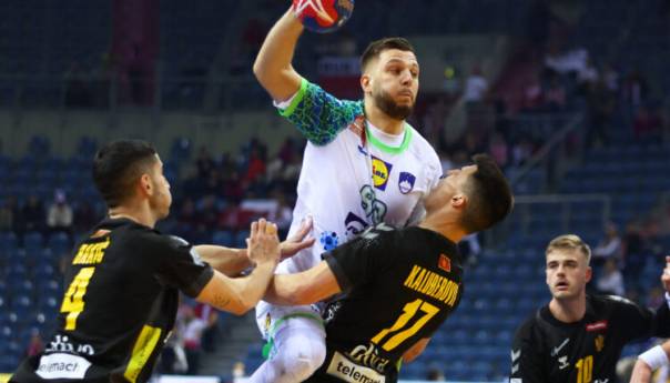 Slovenija preko Crne Gore do kote tri