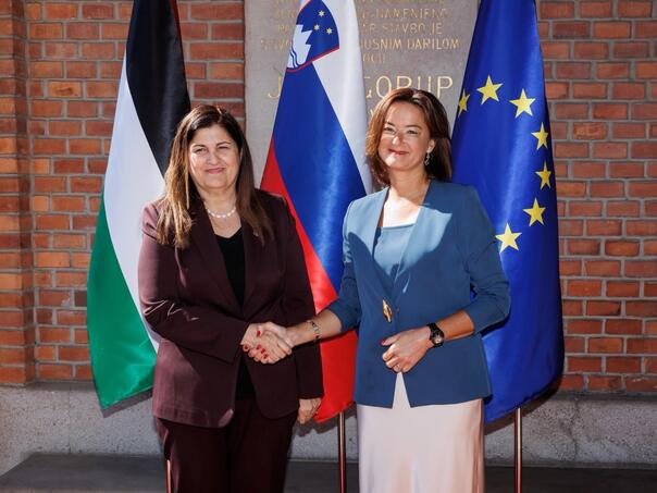 Slovenija se pridružuje tužbi Južne Afrike protiv Izraela za genocid