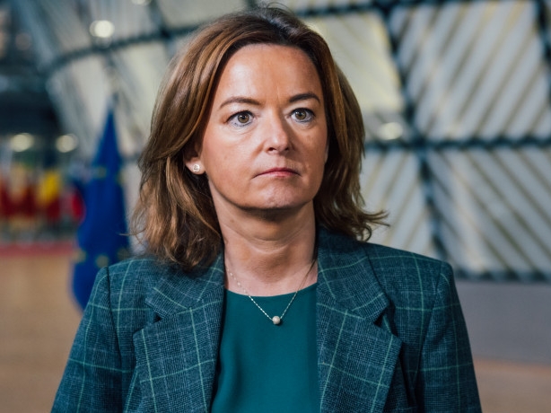 Slovenija se zasad neće pridružiti Trumpovom Mirovnom odboru