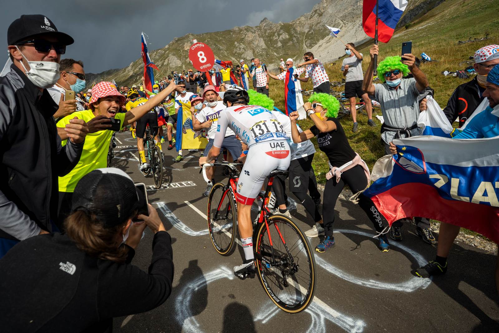 Slovenija slavi: Pogačar osvaja Tour de France
