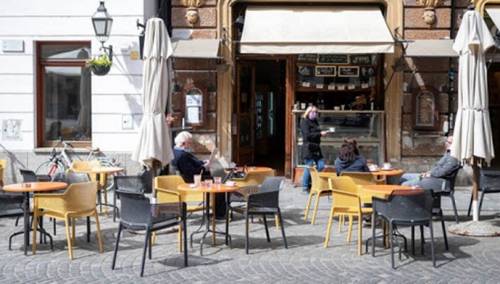 Slovenija ublažava mjere, terase se otvaraju, djelomično i hoteli