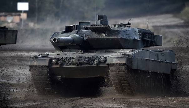 Slovenija zasad bez komentara o slanju oklopnih vozila za Ukrajinu