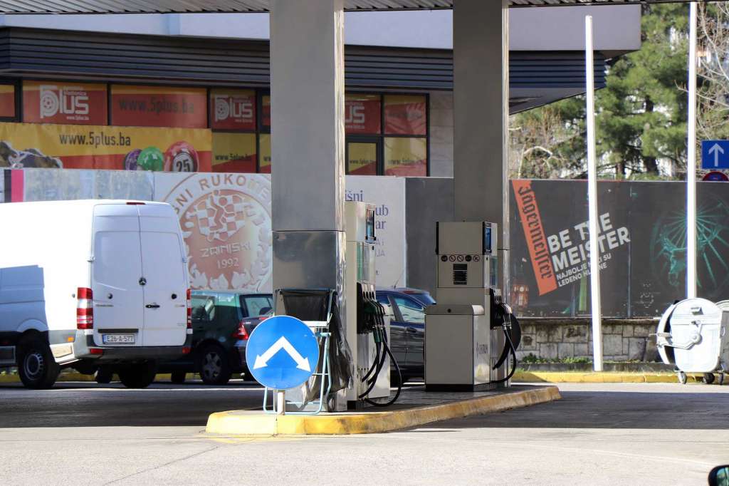Slovenska vlada smanjuje cijenu dizela na autocestama