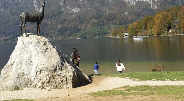 Slovenska vlada u epidemiji poručuje: 'ljetuj doma' i 'kupuj domaće'