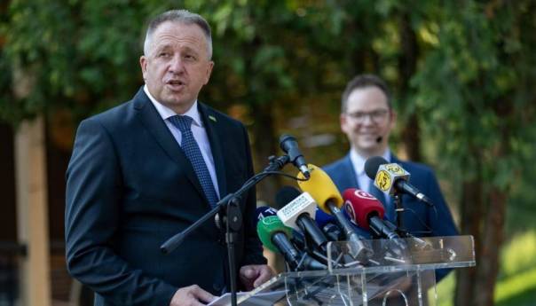 Slovenski ministar unutarnjih poslova i ravnatelj policije dali ostavke