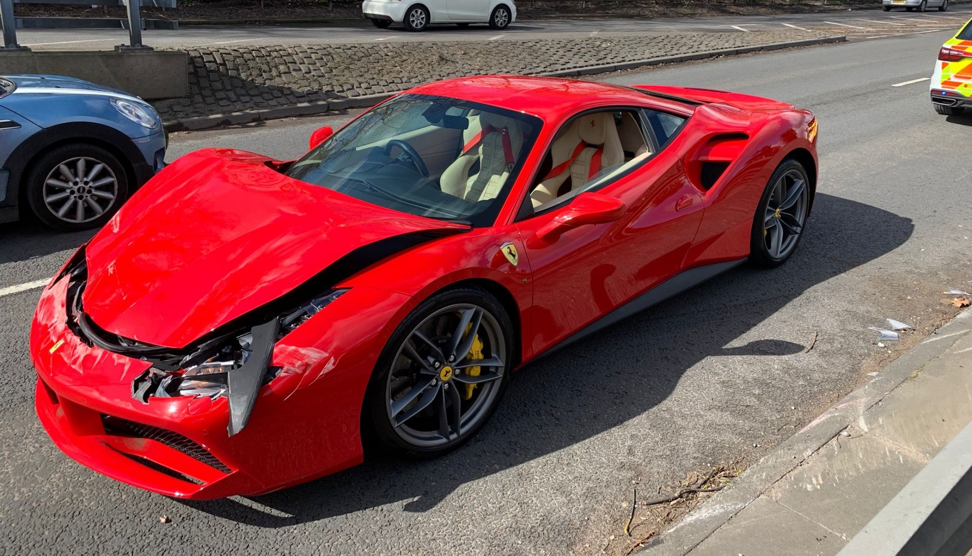 Slupao nov Ferrari poslije 3 kilometra vožnje