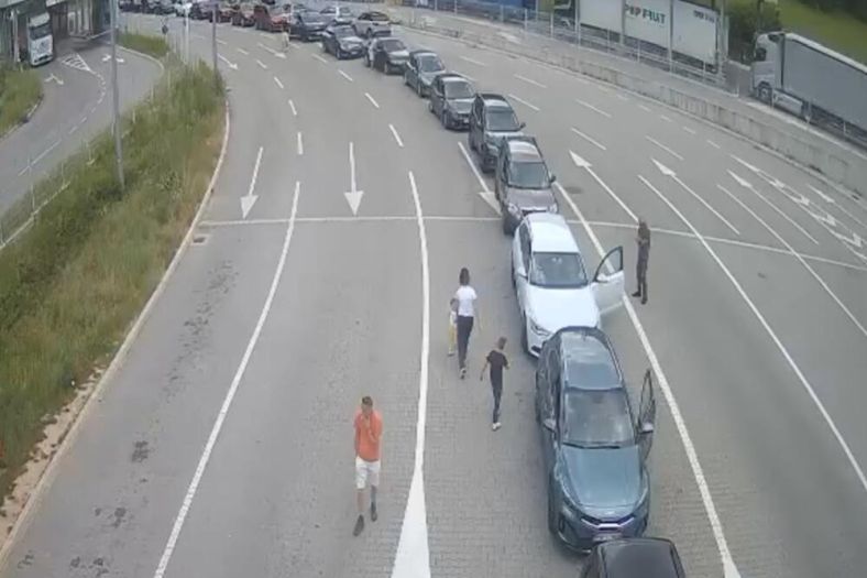Službenici BIA se povukli: Normalizacija na granicama Crne Gore i Srbije