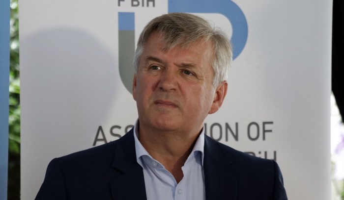 Inicijativa u vezi s nabavkom vakcina humani, ali i poslovni potez