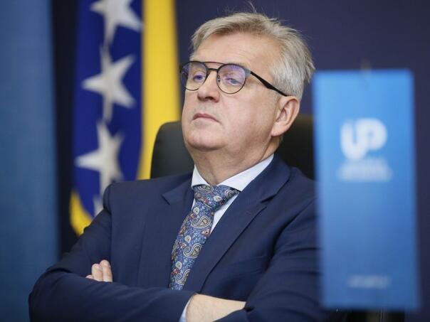 Smailbegović: Stanje s minimalnom platom od 900 KM u RS je neodrživo