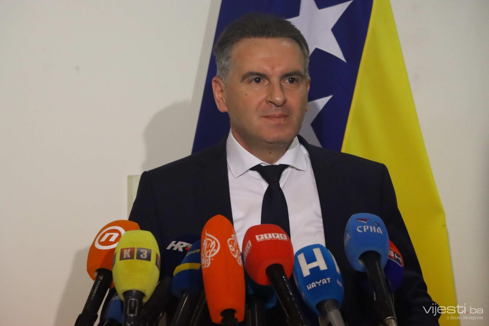 Smajić i Špago zadovoljni usvajanjem izmjena Zakona o plaćama i naknadama u institucijama BiH