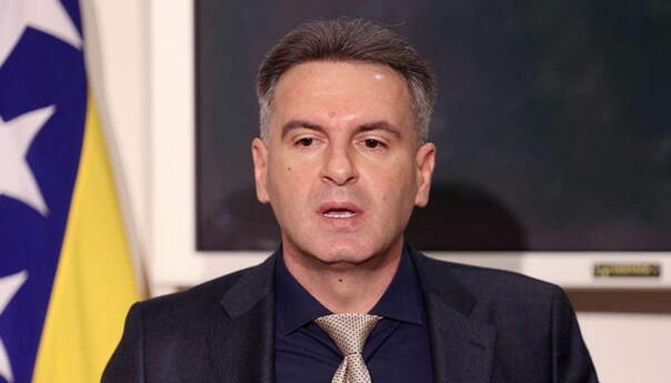 Smajić: Ispitati ko stoji iza Dokumentacionog centra manjeg bh. entiteta