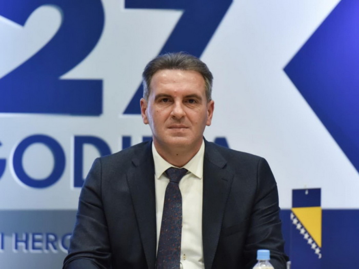 Smajić: Neka Košarac objasni gdje je nestalo 9 milijardi KM