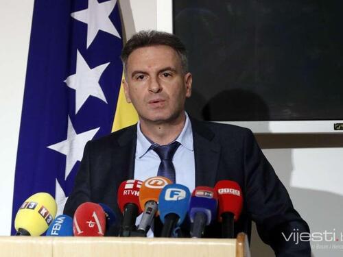 Smajić poručio Dodiku: Strane sudije su trajna ustavna kategorija 