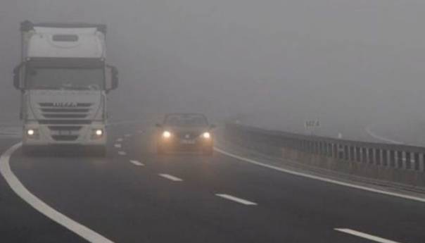 Smanjena vidljivost na dionicama u kotlinama i uz riječne tokove zbog magle