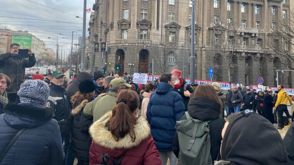Smije li Vučić da čeka izbore sa protestima na ulicama?