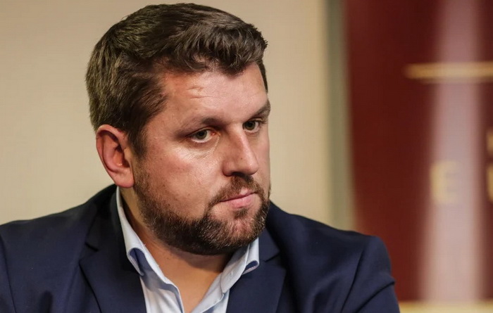 Smijenjen Ćamil Duraković