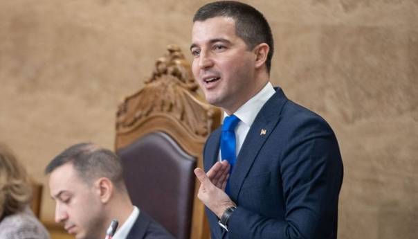 Smijenjen predsjednik Skupštine CG Aleksa Bečić