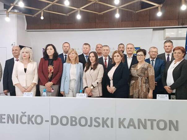 Smijenjena Vlada ZDK, za glasalo 20 zastupnika