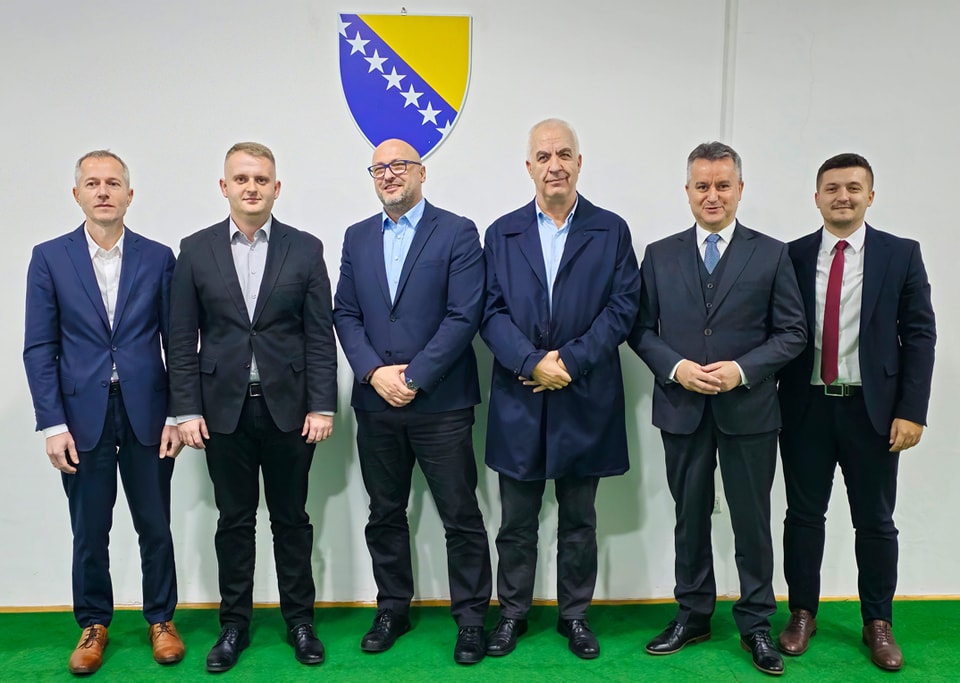 Smijenjeno rukovodstvo Skupštine, slijedi smjena Vlade USK