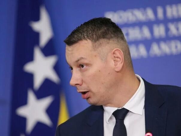 Smjena Nešića: Parlament uputio inicijativu Vijeću ministara