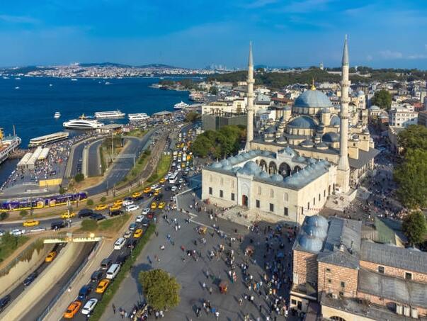 Snažan potres pogodio Istanbul