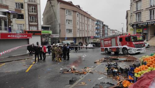 Snažna oluja u Istanbulu, ima i mrtvih