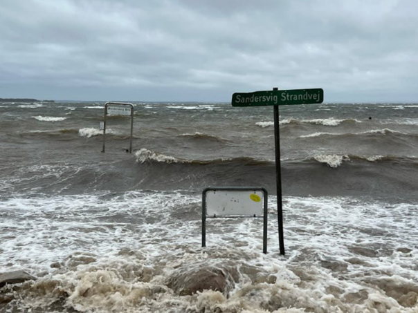 Snažne oluje pogodile Britaniju, Francusku i Dansku: Dvoje mrtvih u nevremenu u Škotskoj