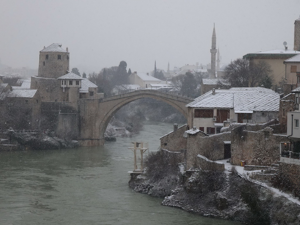 Snijeg i niske temperature u Federaciji BiH, bilježi se blagi porast vodostaja rijeka