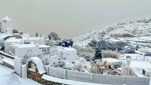Snijeg izazvao haos u Grčkoj