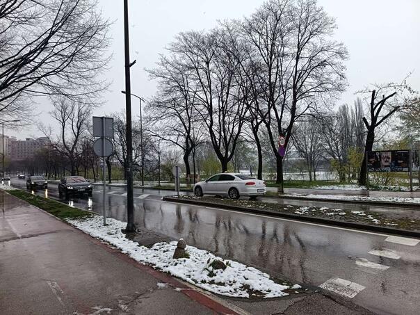 Snijeg nije izazvao probleme u saobraćaju u ZDK-u