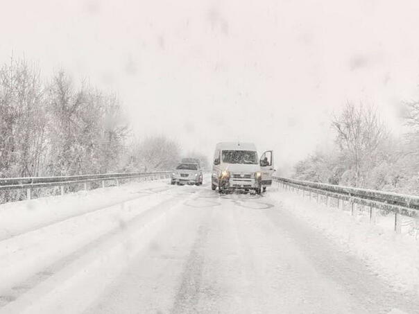 Snijeg otežava saobraćaj u USK-u, stanje još uvijek nije alarmantno
