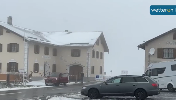 Snijeg zabijelio Austriju, na zapadu zemlje obavezni lanci