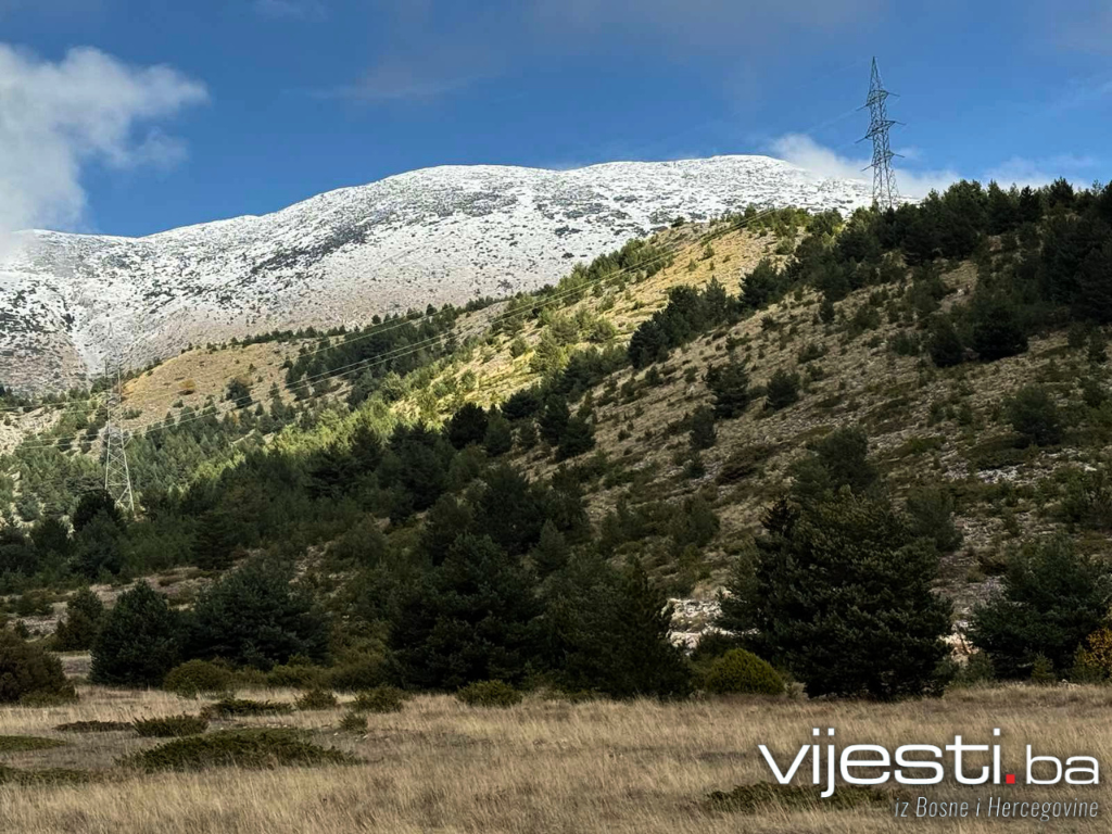 Snijeg zabijelio vrhove bh. planina, kraj oktobra miriše na zimu