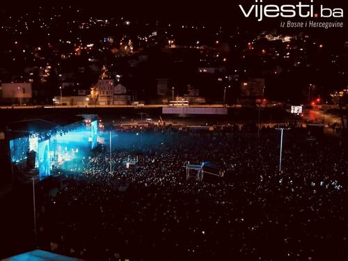 Snimak iz zraka: Pogledajte kako je bilo na dočeku Nove u Sarajevu