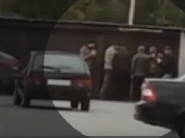 Snimali ruskog oficira i njegove ljude, onda ih ubili