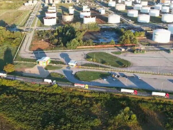 Snimci iz zraka: Kolone kamiona, uočen i Milorad Dodik