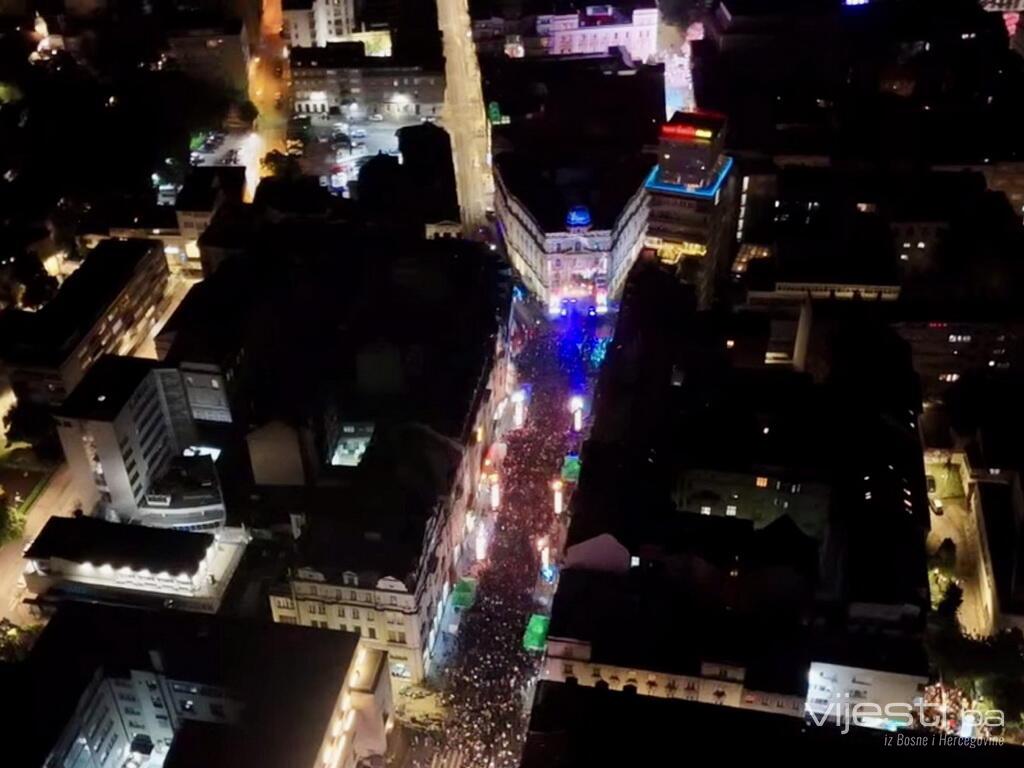 Snimci sa ulica i iz zraka: Završnica SFF-a za pamćenje!