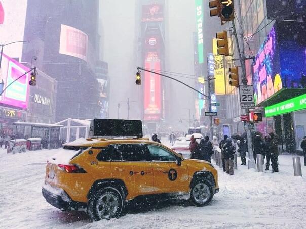 Snježna oluja paralizovala sjeveroistok SAD
