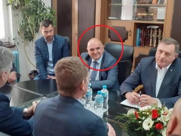 SNS-ovac u Beogradu ima 46 nekretnina, Dodikov savjetnik suvlasnik većine!