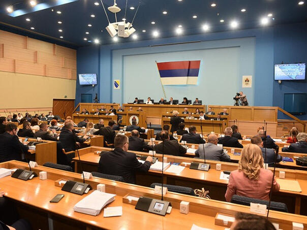 SNSD povukao kontroverzni zakon o zaštiti ustavnog uređenja RS-a