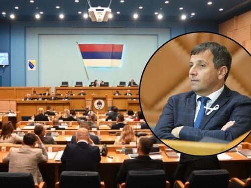 SNSD srušio sjednicu o javnim preduzećima, Vukanović: Prpa!