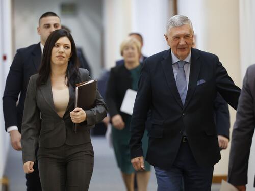 SNSD traži hitnu sjednicu: Poništavanje odluka Schmidta ili napuštanje institucija